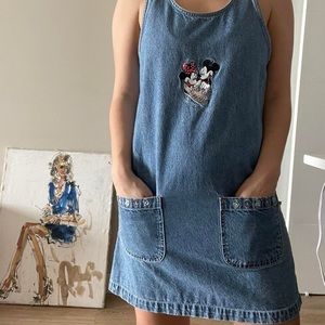 Vintage mickey overall dress

#vintagedisney #disney #denim #mickey #denimdress